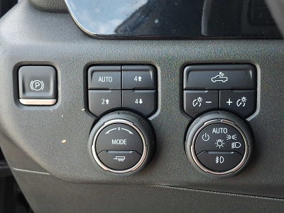 2022 Chevrolet Silverado 1500 4WD Crew Cab 147 LT Trail Boss