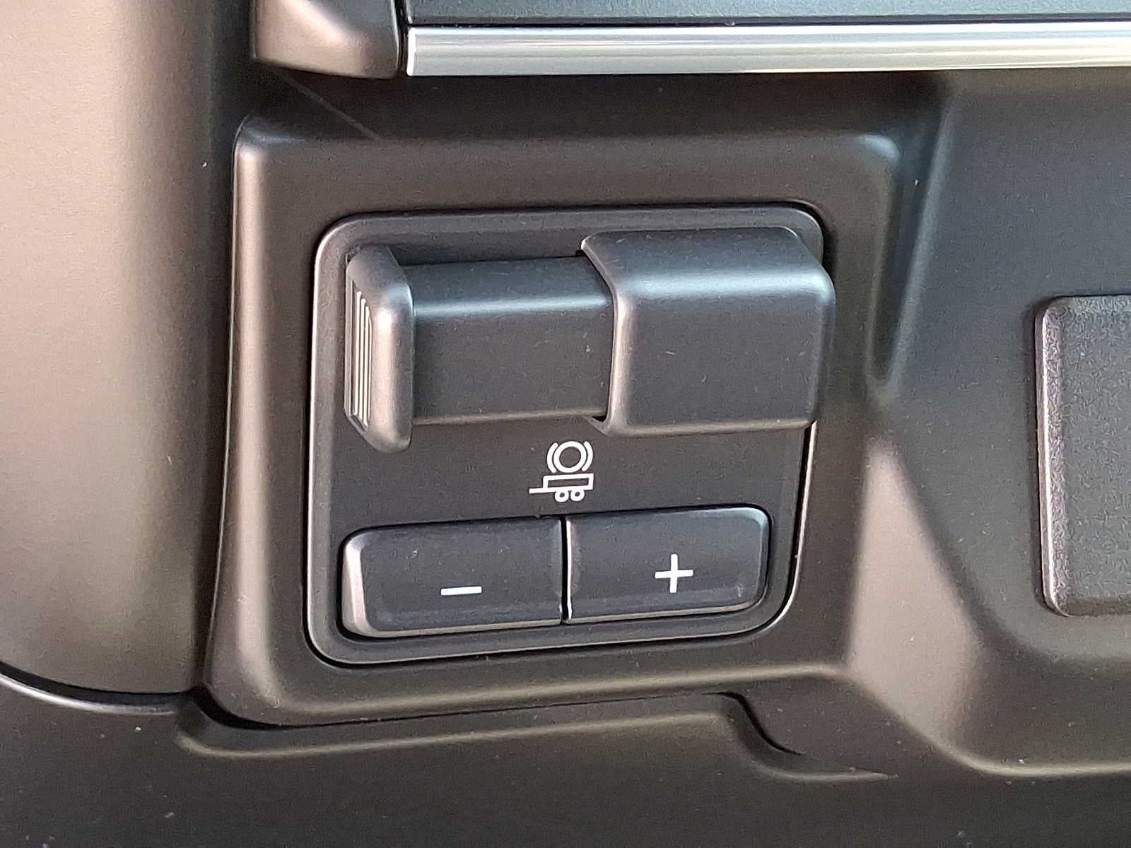 2021 Chevrolet Silverado 1500 4WD Crew Cab 147 Custom