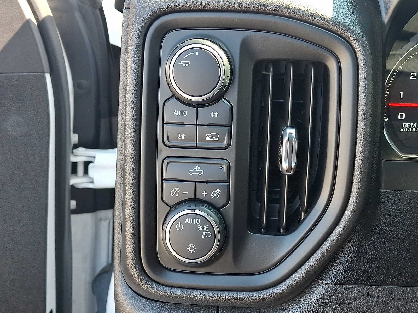 2021 Chevrolet Silverado 1500 4WD Crew Cab 147 Custom