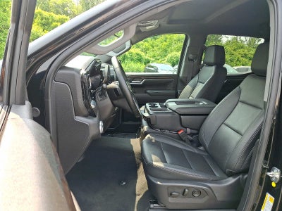 2025 GMC Sierra 1500 4WD Crew Cab 147 SLT