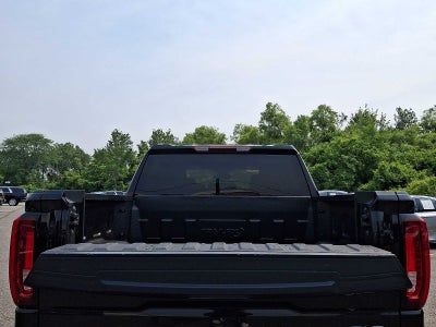 2025 GMC Sierra 1500 4WD Crew Cab 147 SLT