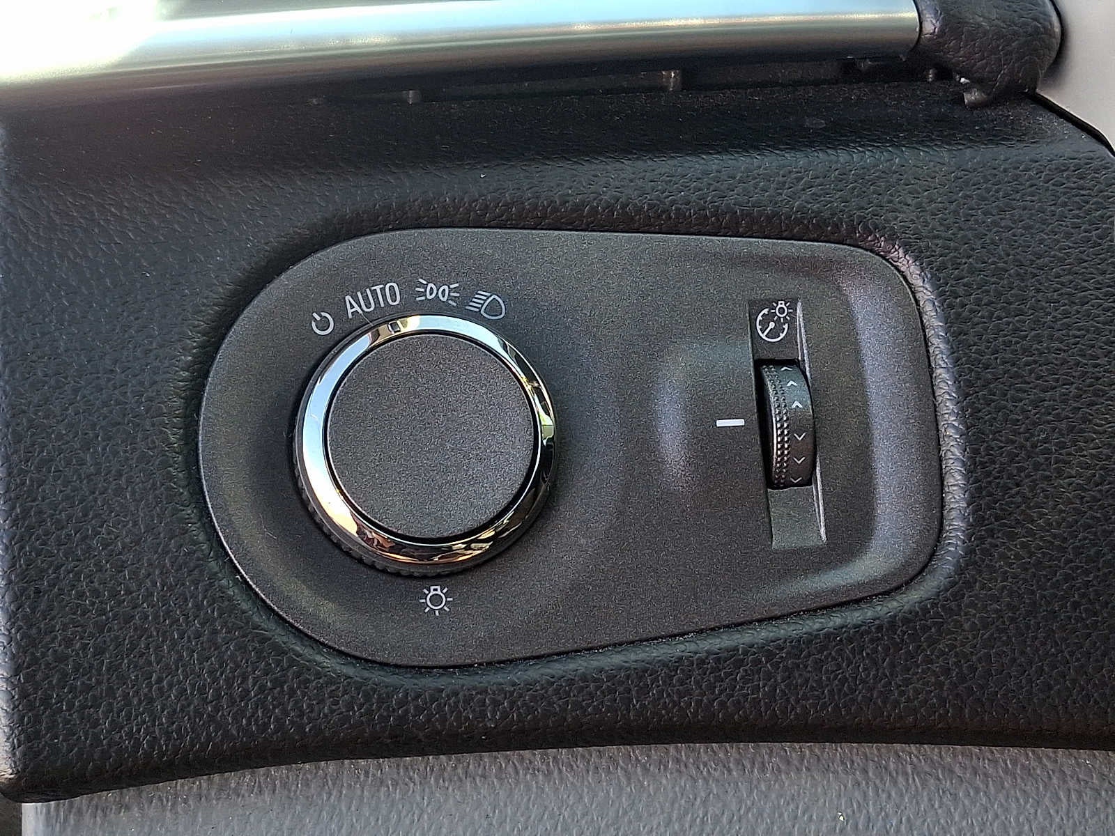 2011 Cadillac SRX FWD 4dr Luxury Collection