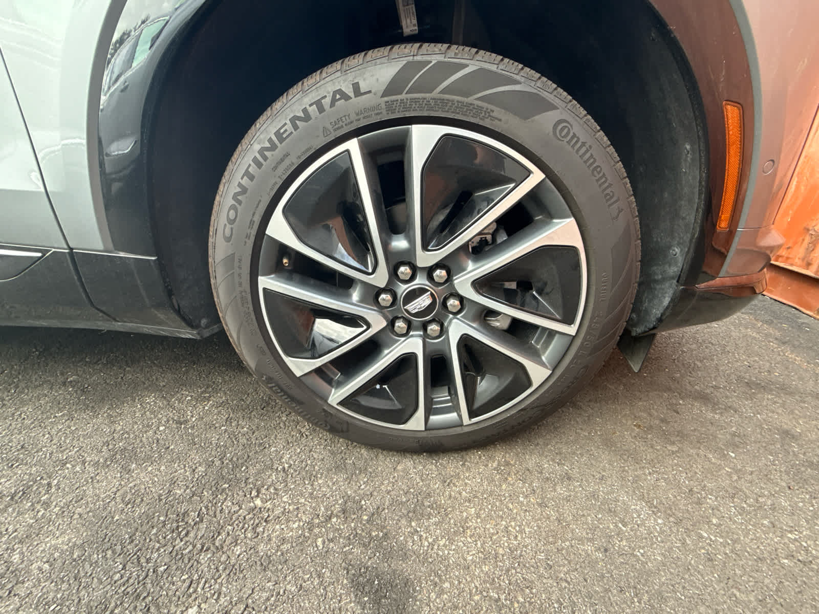 2025 Cadillac OPTIQ AWD 4dr Sport w/1SF