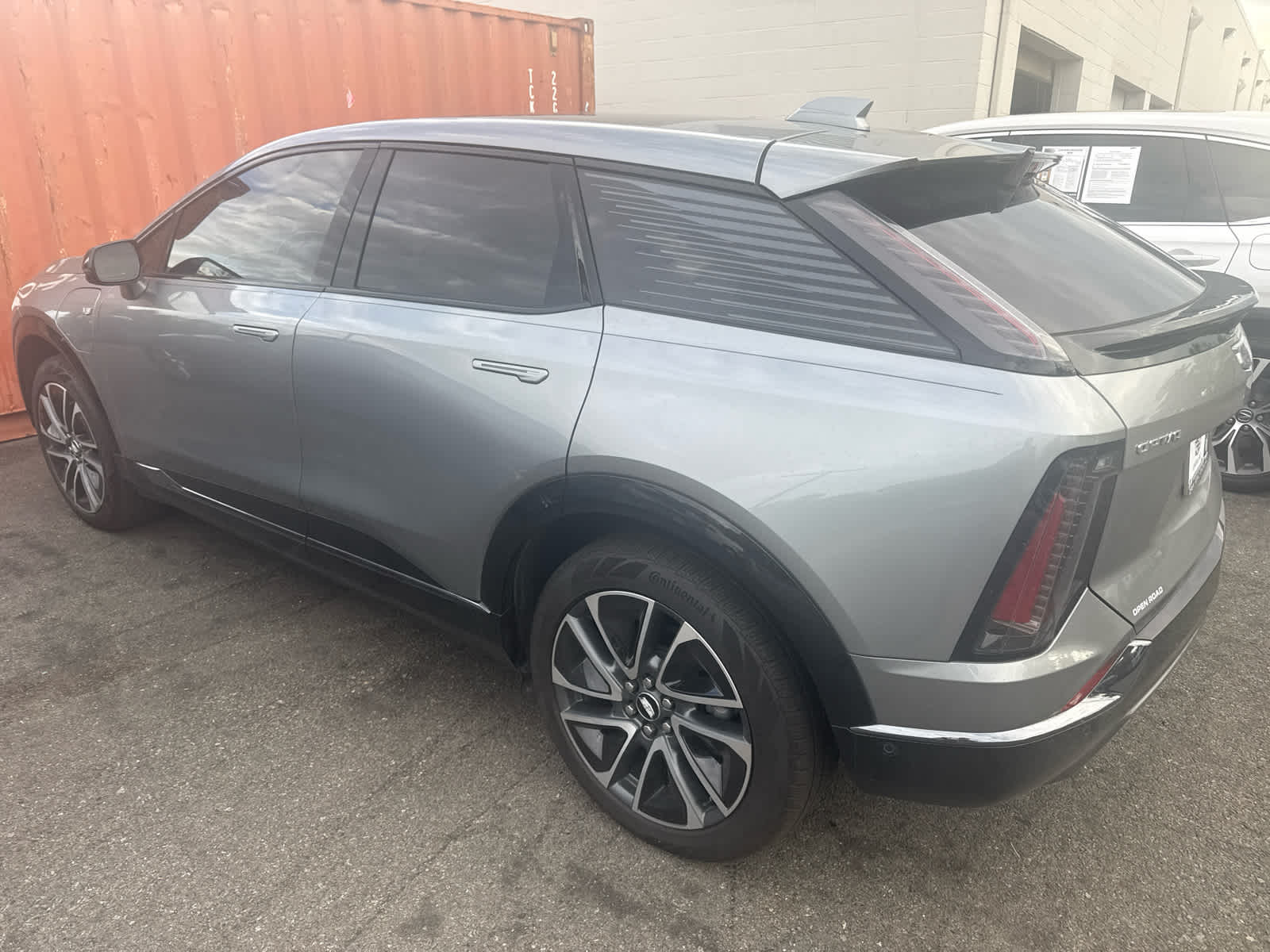 2025 Cadillac OPTIQ AWD 4dr Sport w/1SF