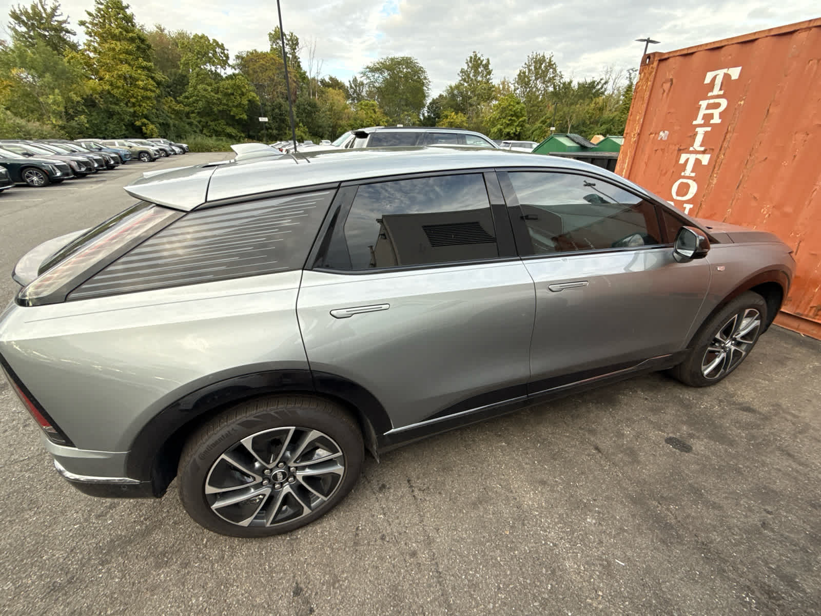 2025 Cadillac OPTIQ AWD 4dr Sport w/1SF