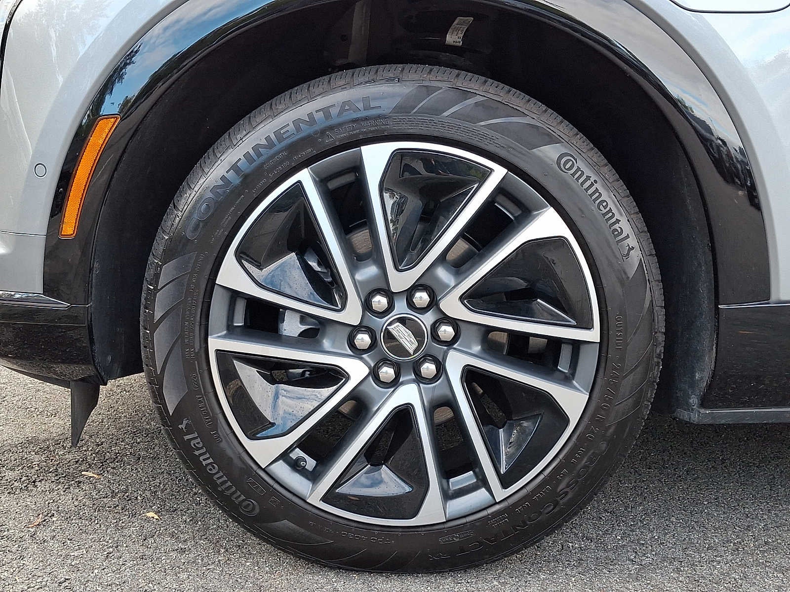 2025 Cadillac OPTIQ AWD 4dr Sport w/1SF