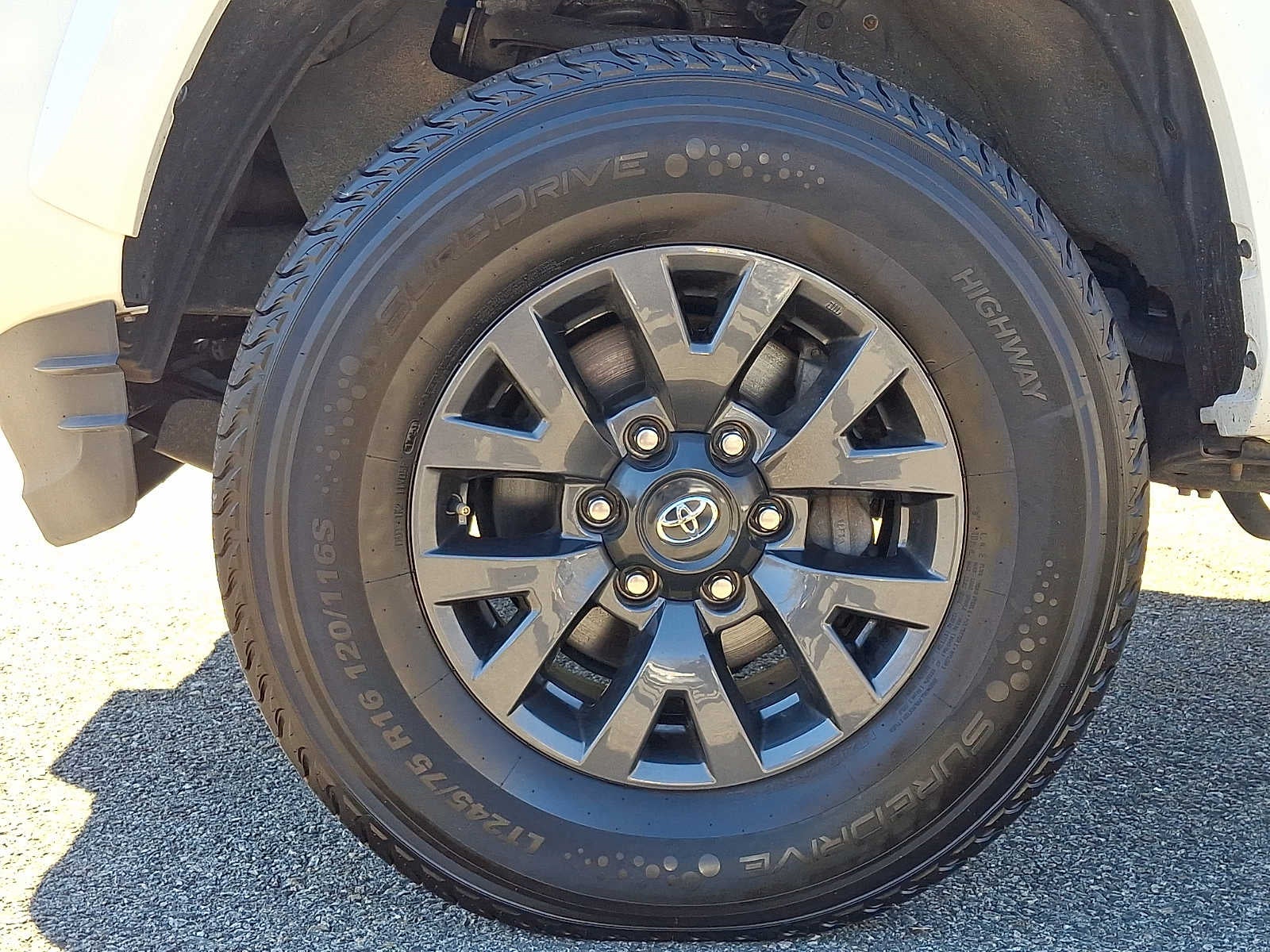 2023 Toyota Tacoma SR5 Double Cab 5 Bed V6 AT