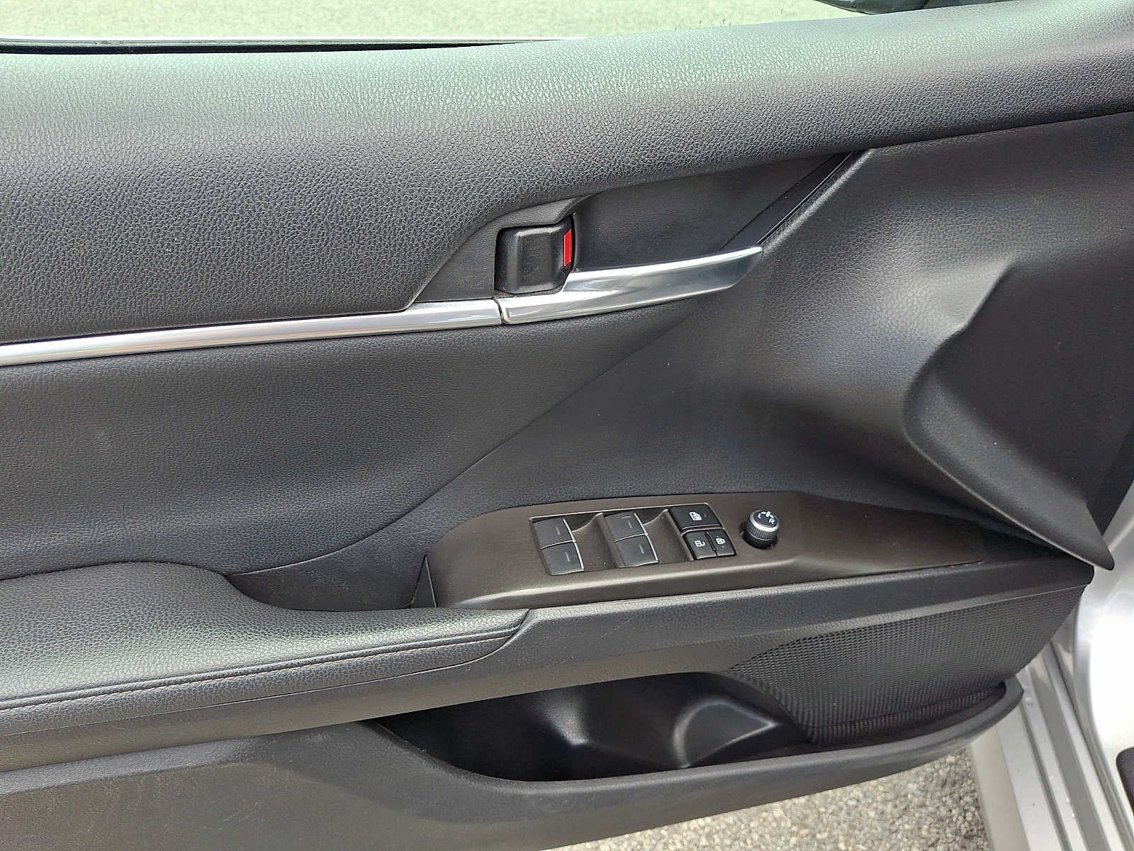 2023 Toyota Camry Hybrid XLE CVT