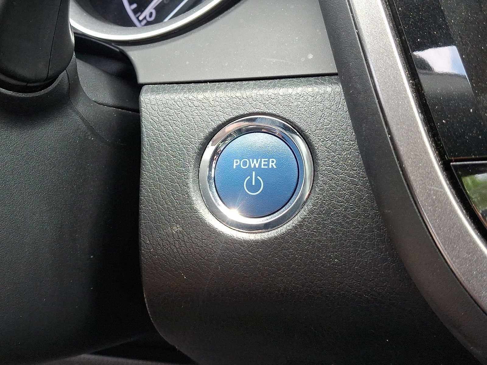 2023 Toyota Camry Hybrid XLE CVT