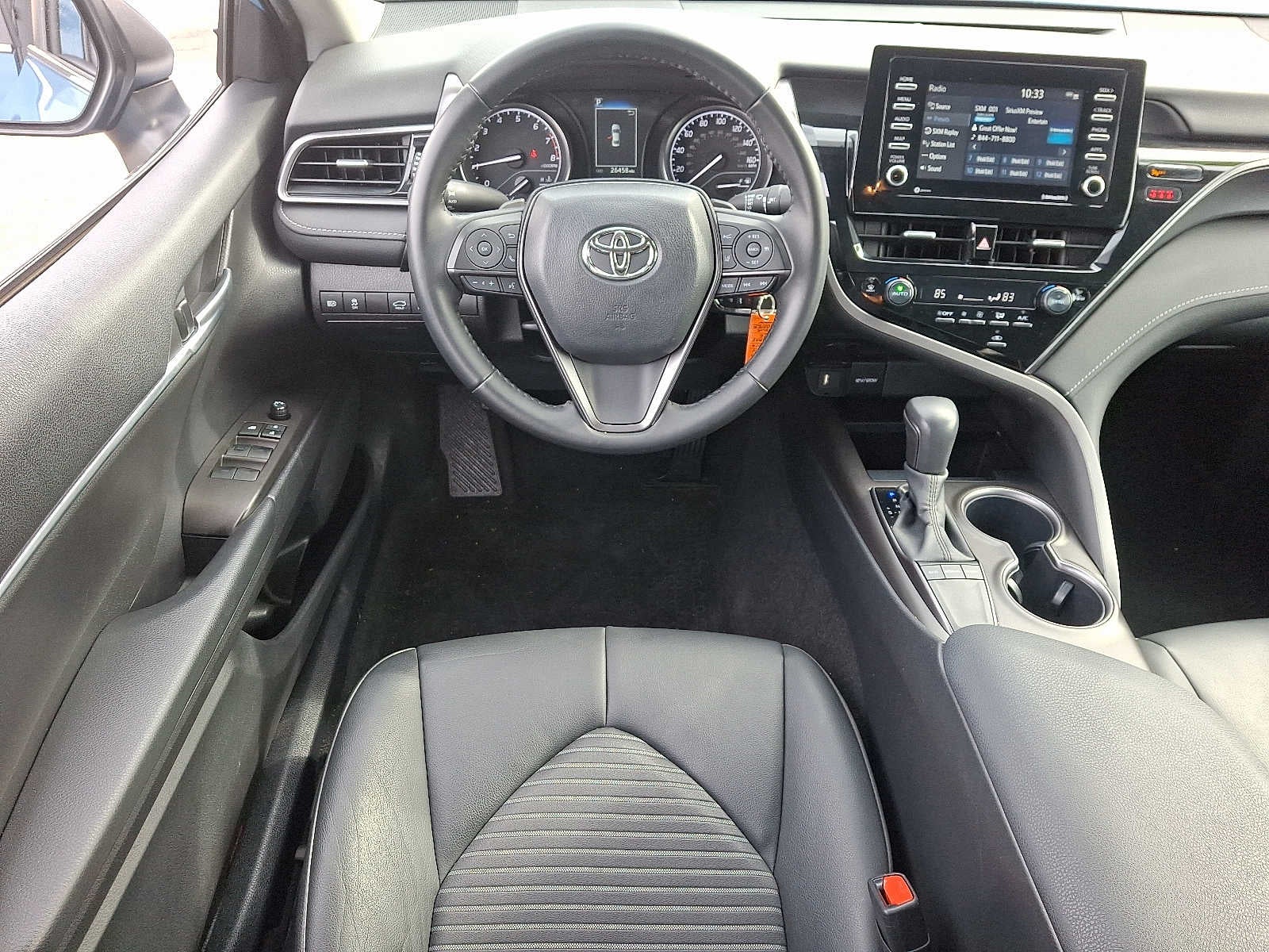 2024 Toyota Camry SE Auto