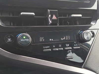 2024 Toyota Camry SE Auto