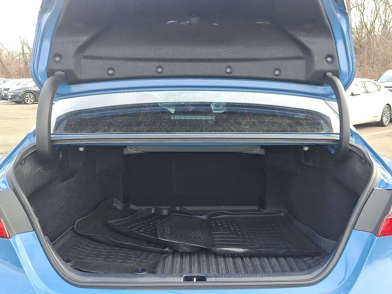 2024 Toyota Camry SE Auto