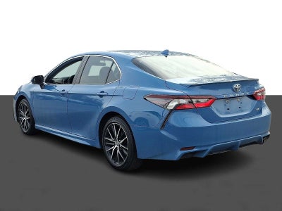2024 Toyota Camry SE Auto