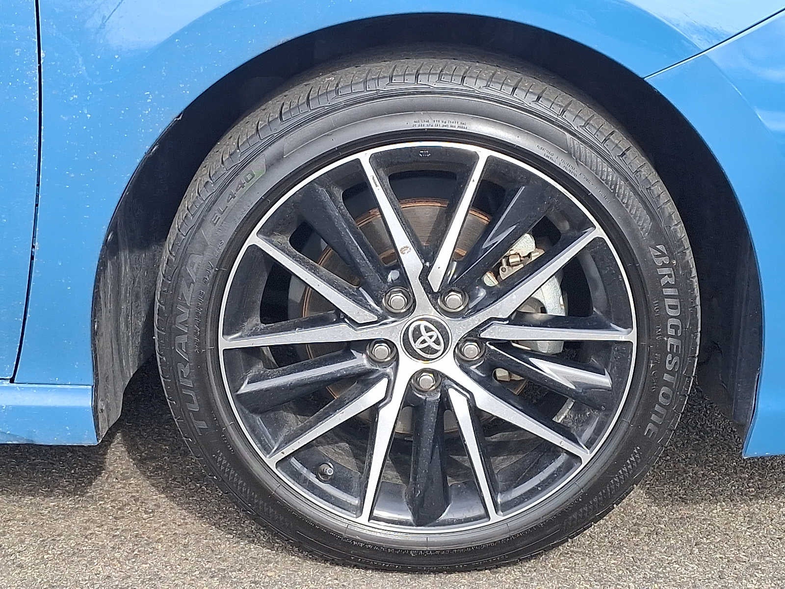 2024 Toyota Camry SE Auto