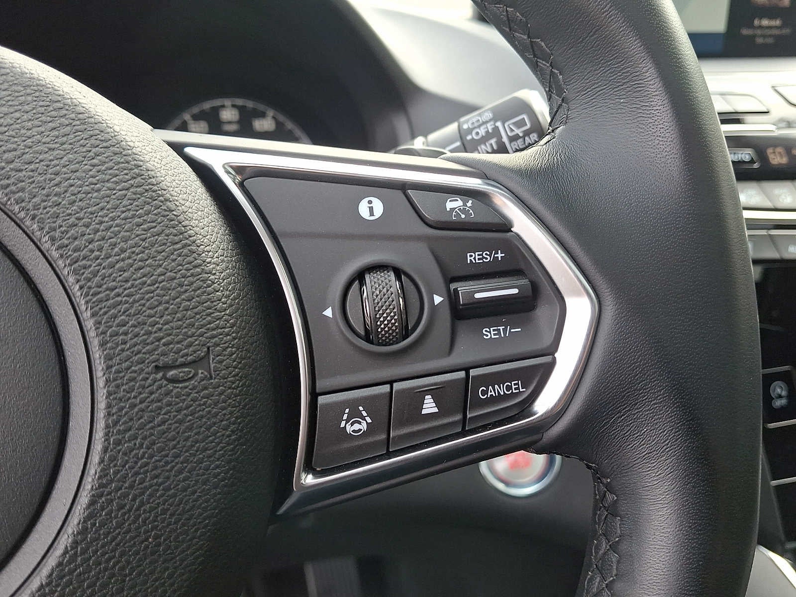 2024 Acura RDX SH-AWD w/Technology Package