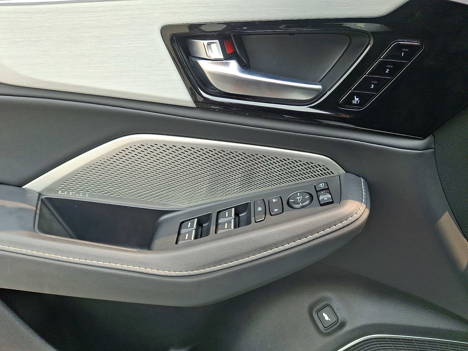 2023 Acura MDX SH-AWD w/Technology Package
