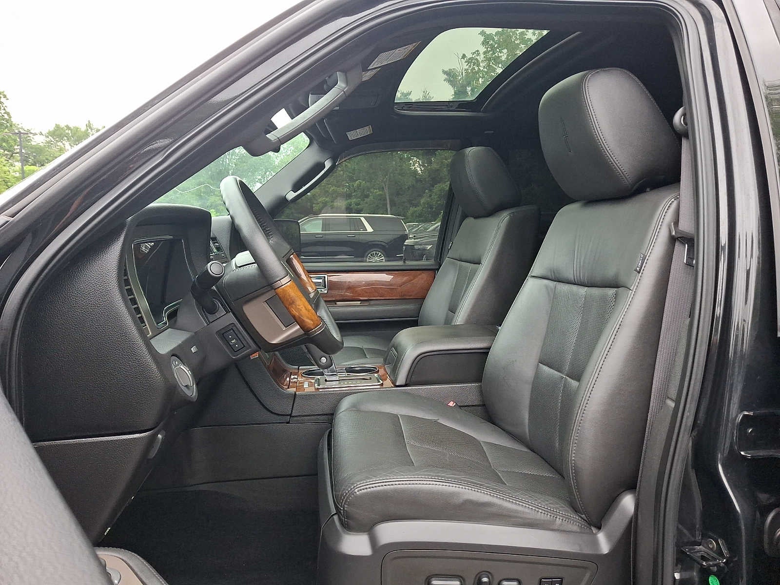 2011 Lincoln Navigator 4WD 4dr