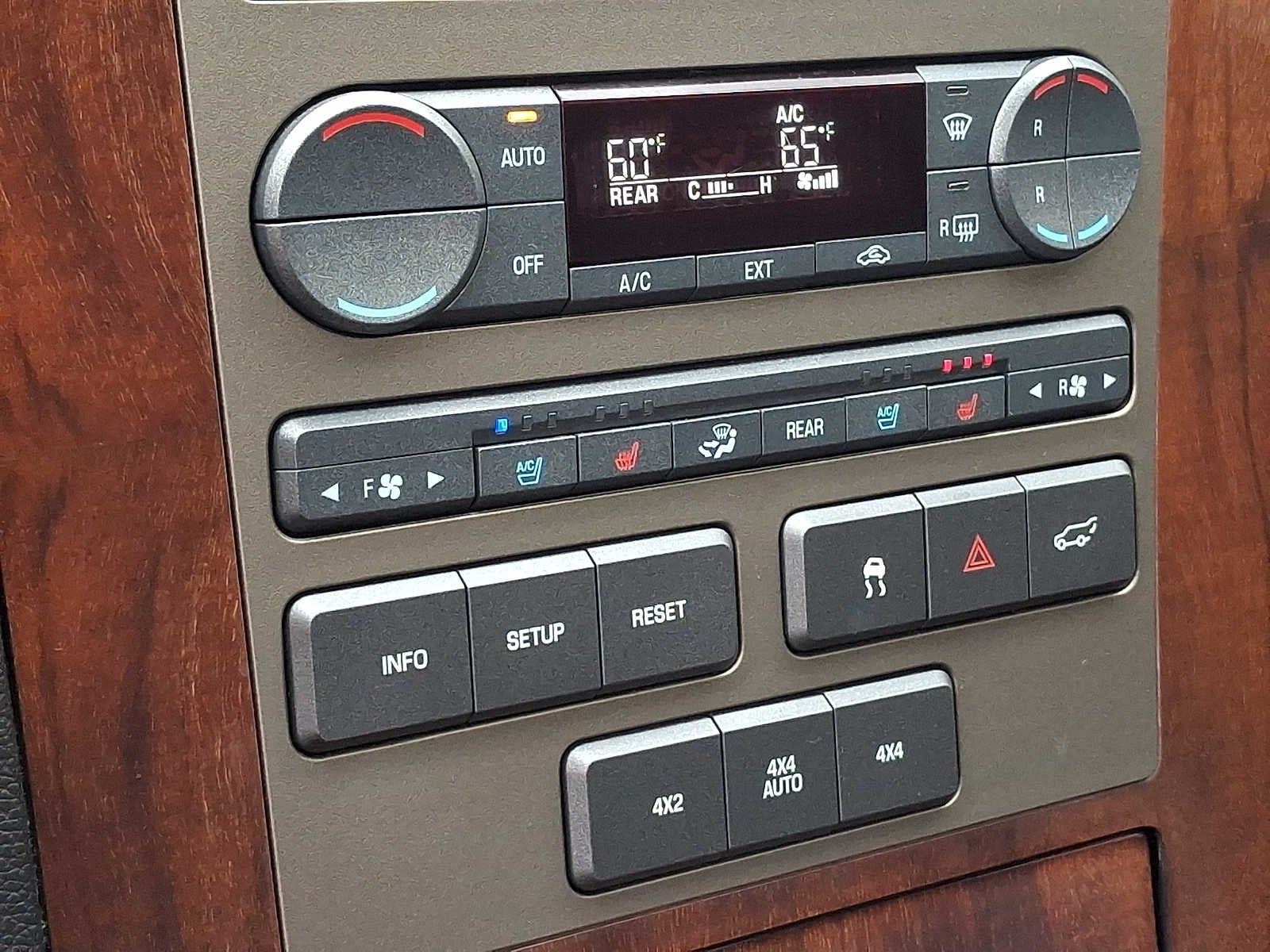 2011 Lincoln Navigator 4WD 4dr