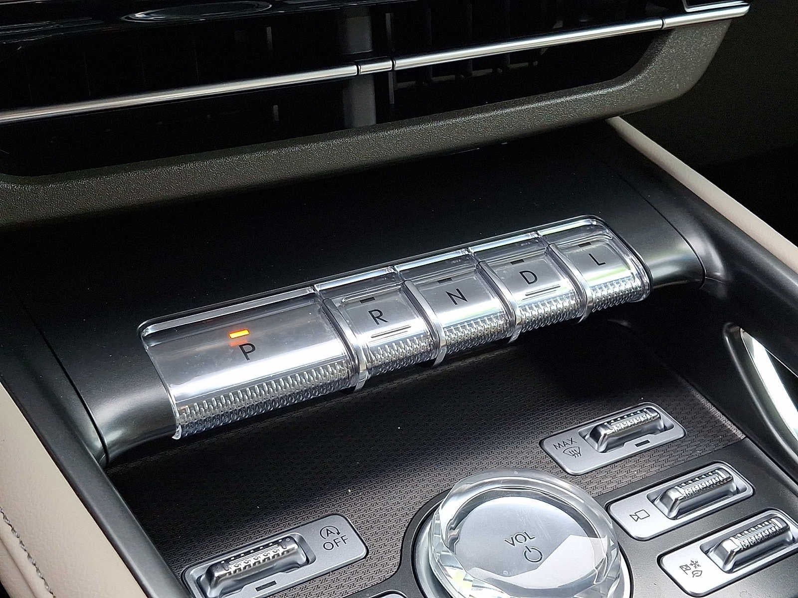 2024 Lincoln Nautilus Premiere AWD