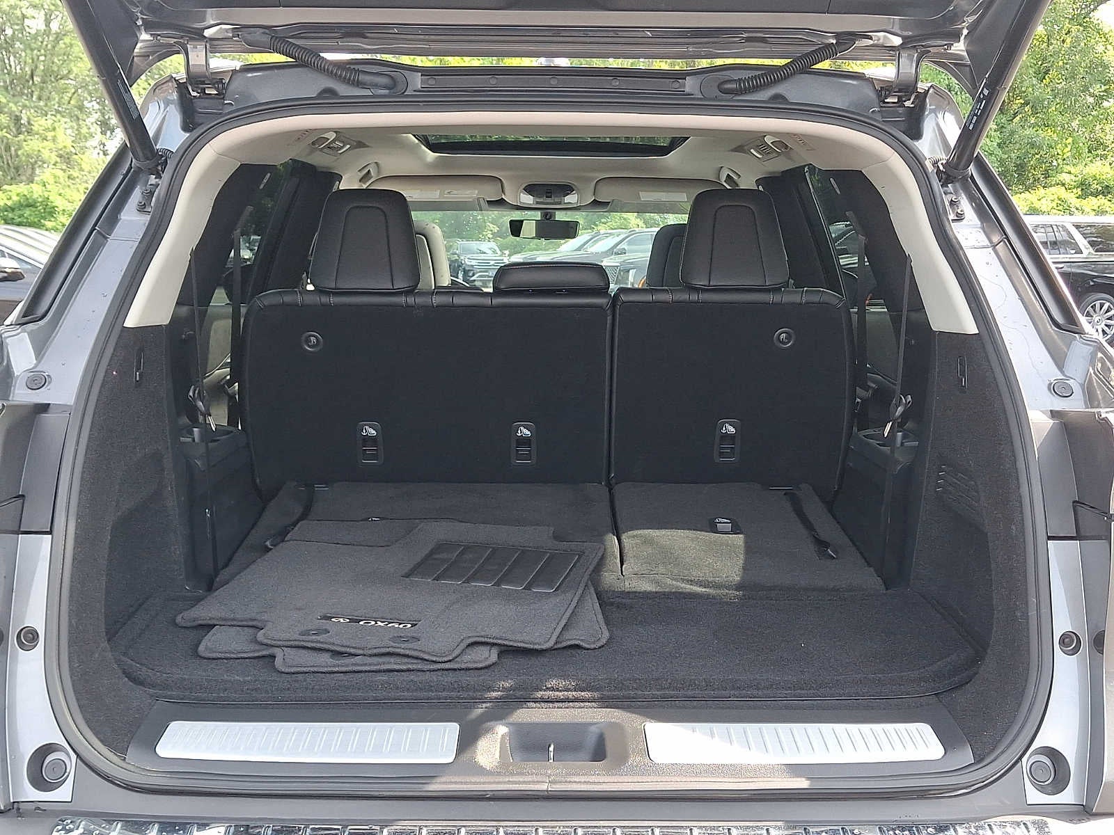 2023 INFINITI QX60 LUXE AWD