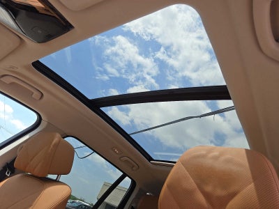 2025 BMW X7 xDrive40i Sports Activity Vehicle