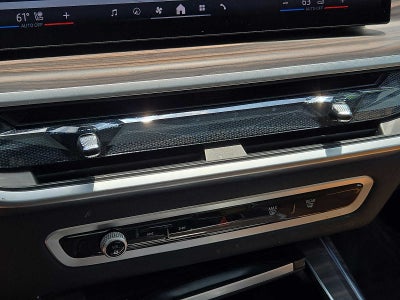 2025 BMW X7 xDrive40i Sports Activity Vehicle