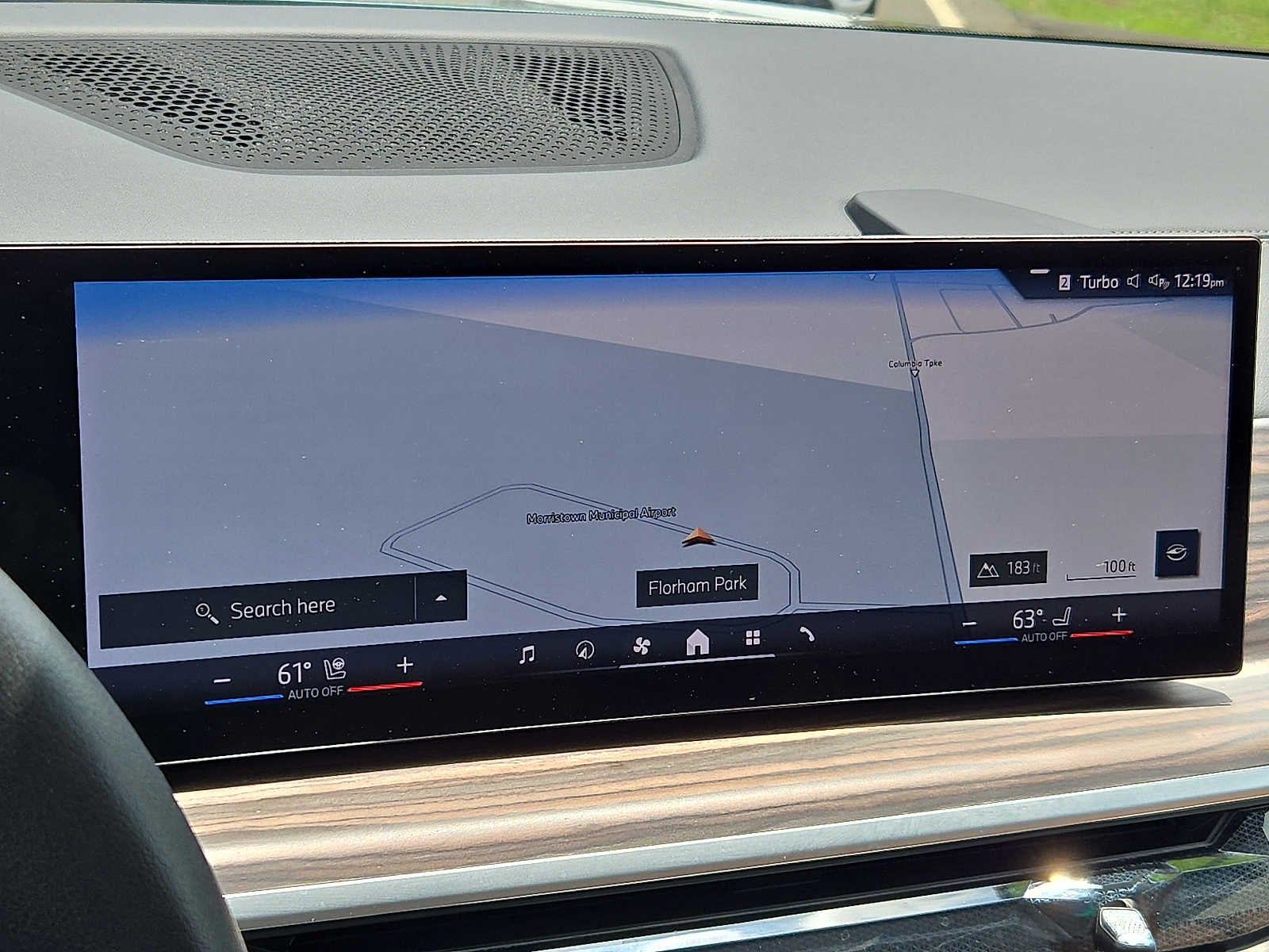 2025 BMW X7 xDrive40i Sports Activity Vehicle