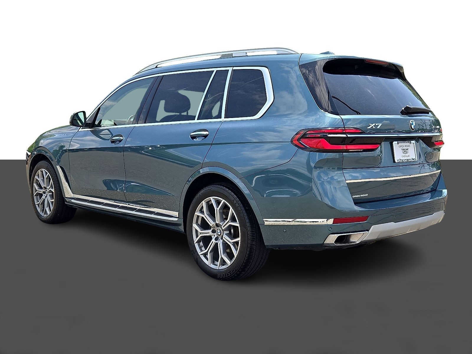 2025 BMW X7 xDrive40i Sports Activity Vehicle