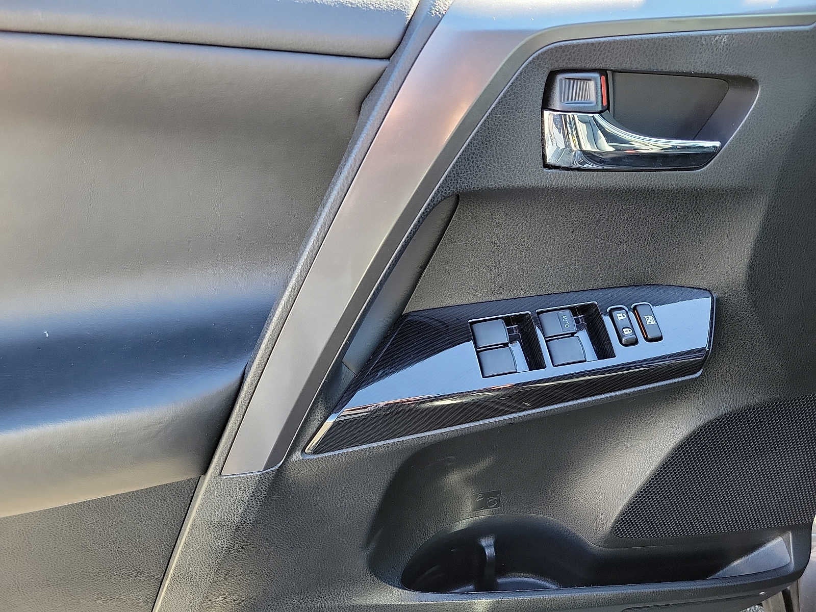 2017 Toyota RAV4 SE AWD