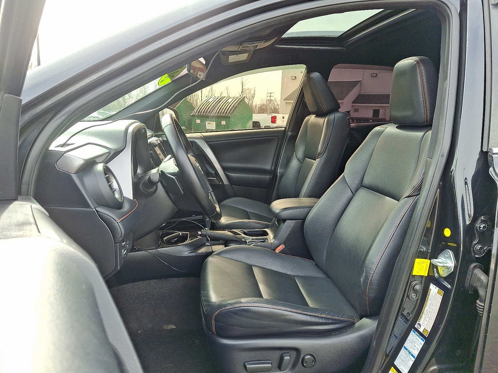 2016 Toyota RAV4 AWD 4dr SE