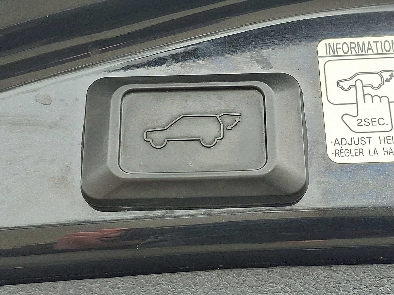 2016 Toyota RAV4 AWD 4dr SE