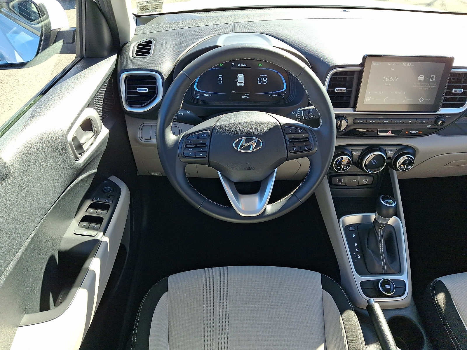 2024 Hyundai Venue SEL IVT