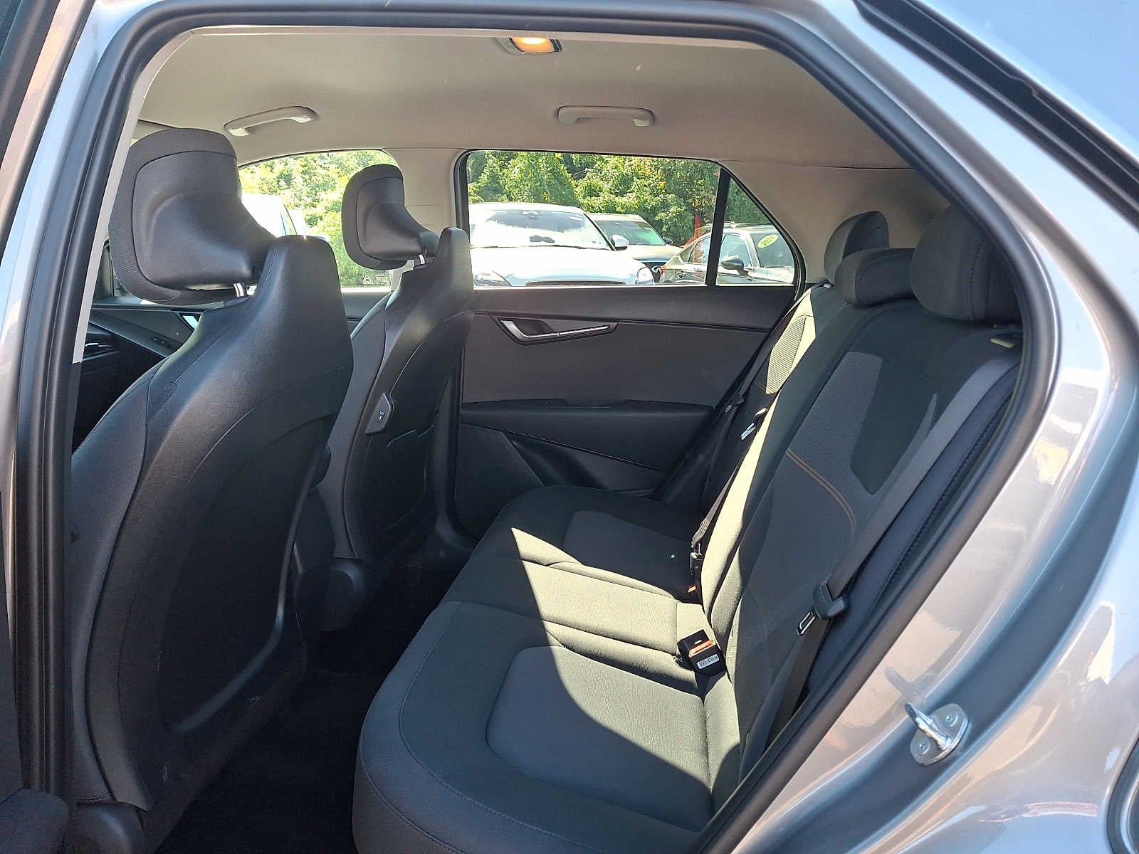 2025 Kia Niro LX FWD