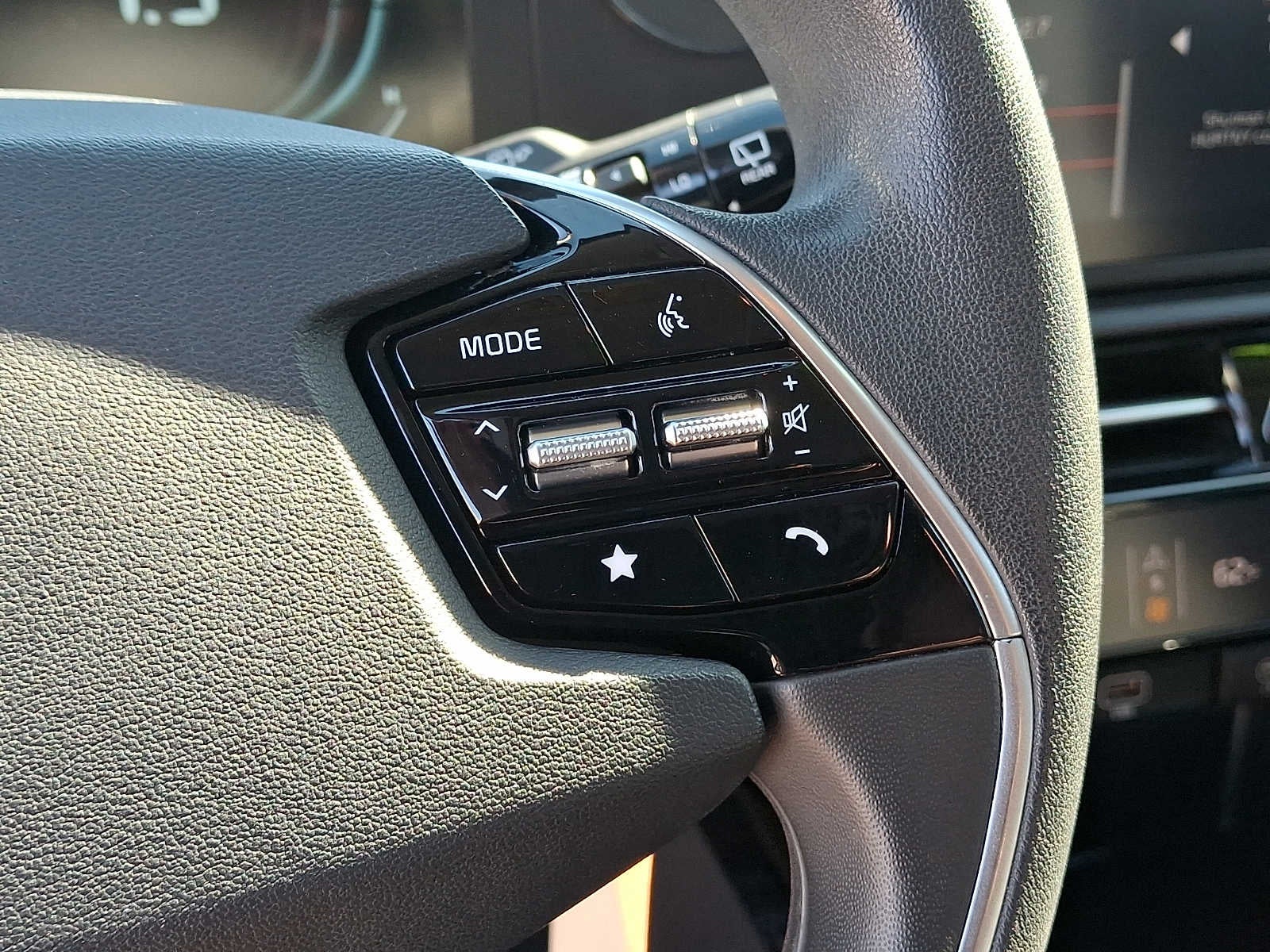 2025 Kia Niro LX FWD