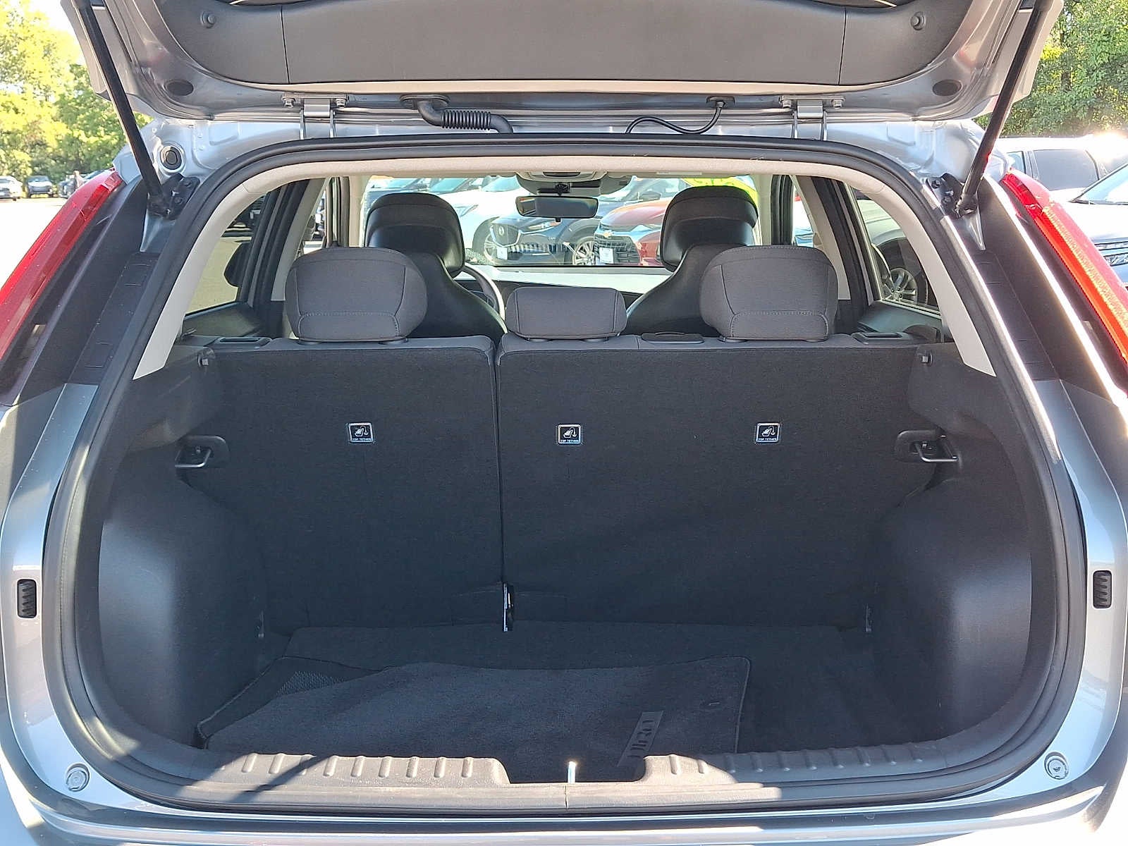 2025 Kia Niro LX FWD