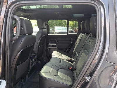 2023 Land Rover Defender 110 SE AWD