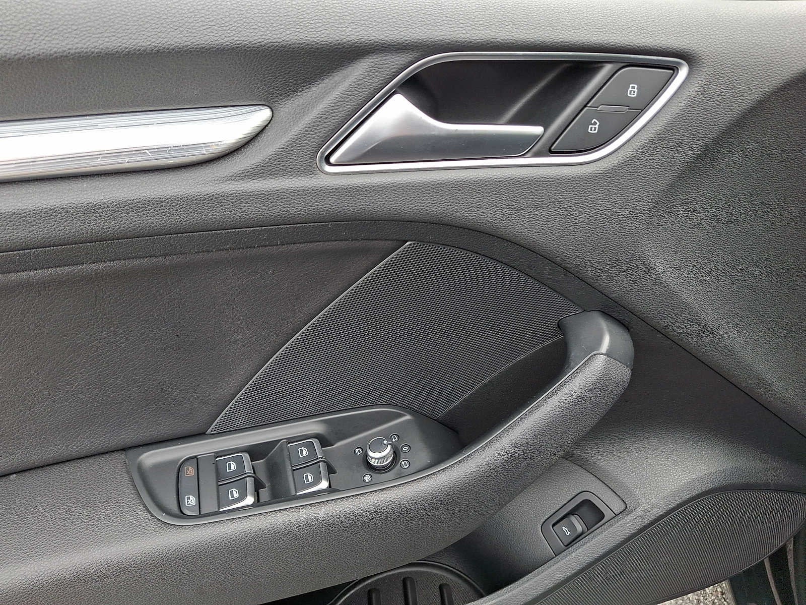 2015 Audi A3 4dr Sdn quattro 2.0T Premium Plus