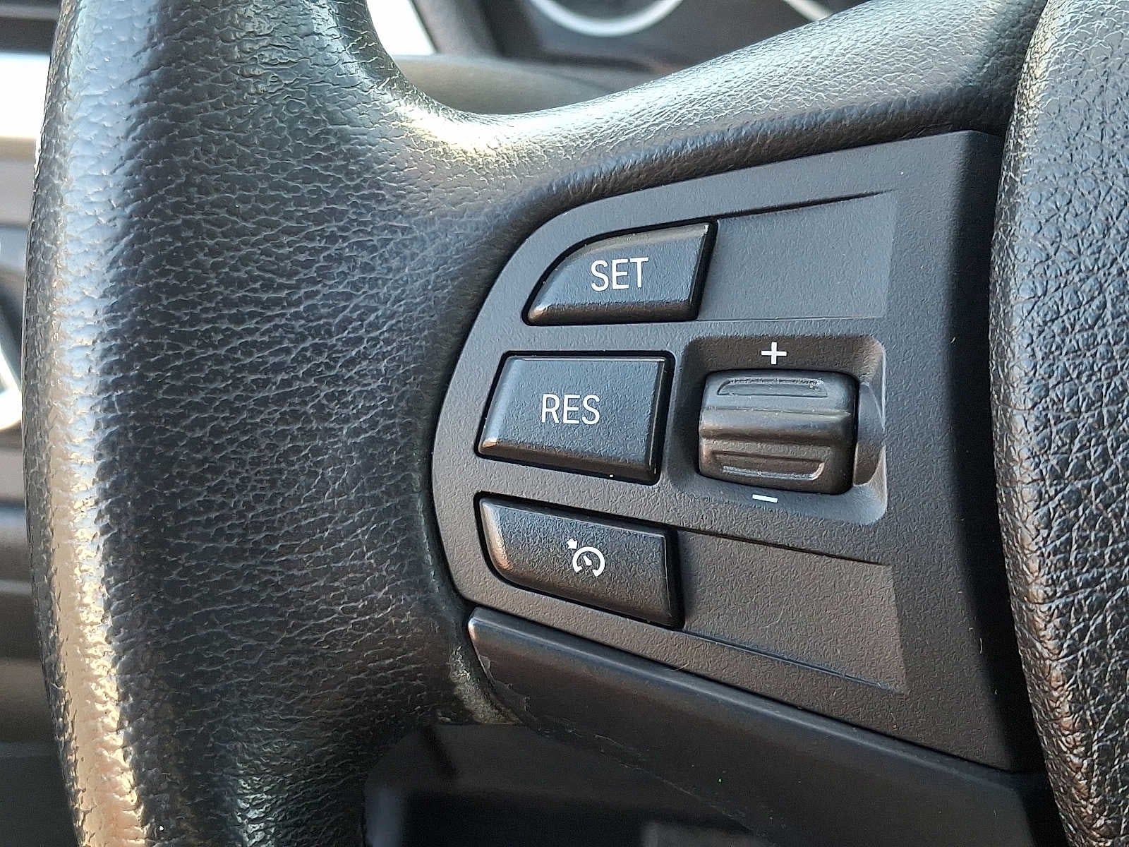 2013 BMW 3 Series 4dr Sdn 328i xDrive AWD SULEV