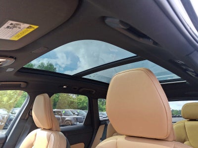 2023 Volvo XC60 B6 AWD Ultimate Dark Theme