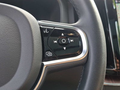 2023 Volvo XC60 B6 AWD Ultimate Dark Theme