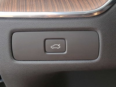 2023 Volvo XC60 B6 AWD Ultimate Dark Theme
