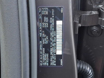 2023 Volvo XC60 B6 AWD Ultimate Dark Theme