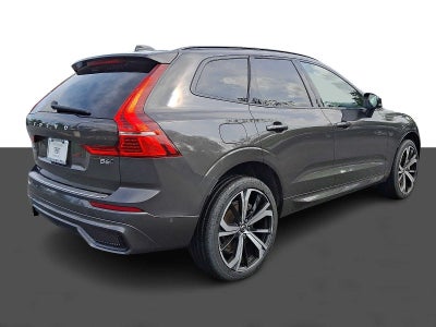 2023 Volvo XC60 B6 AWD Ultimate Dark Theme