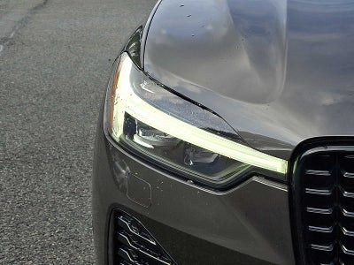 2023 Volvo XC60 B6 AWD Ultimate Dark Theme