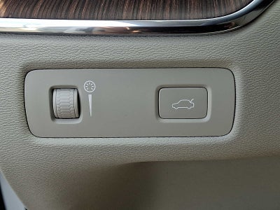 2022 Volvo XC60 B5 AWD Momentum