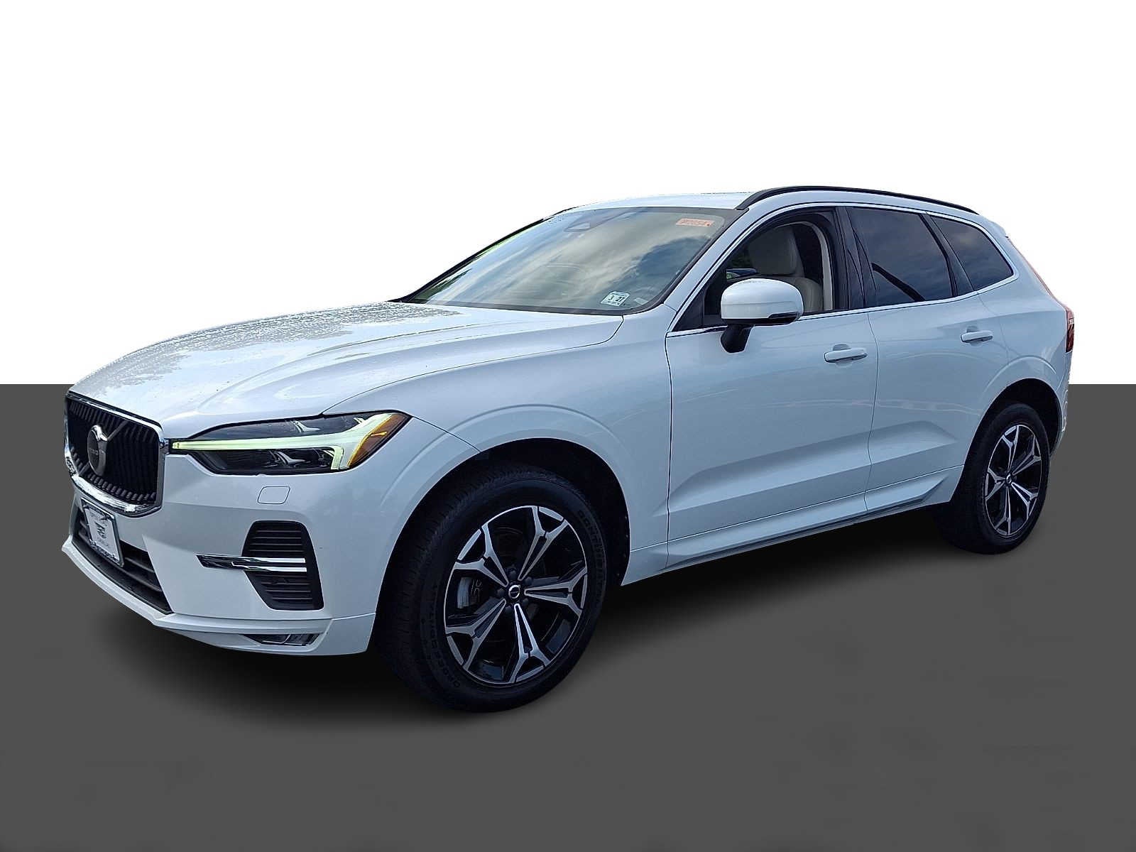 2022 Volvo XC60 B5 AWD Momentum