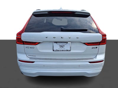 2022 Volvo XC60 B5 AWD Momentum