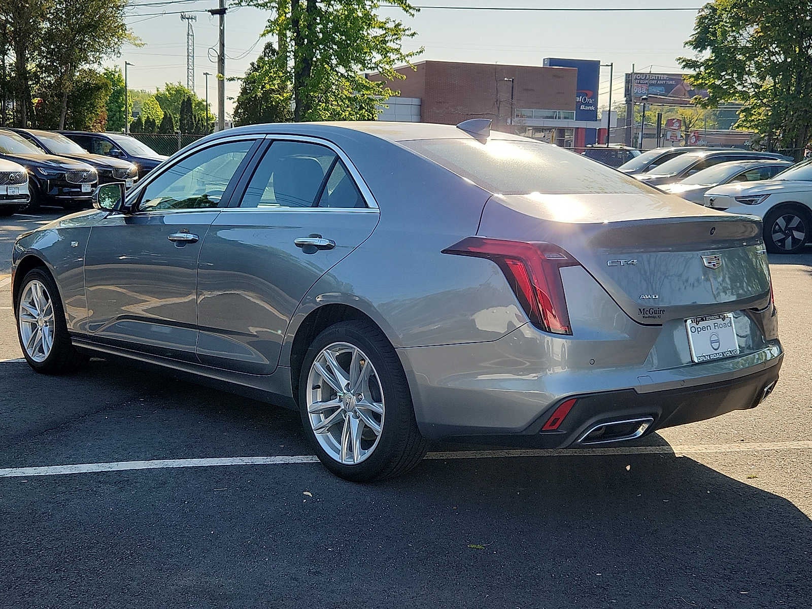 2023 Cadillac CT4 Luxury