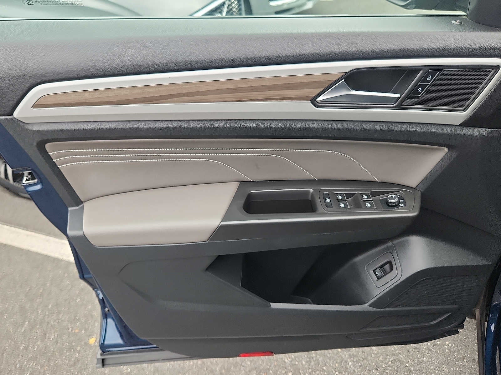 2023 Volkswagen Atlas 2.0T SEL