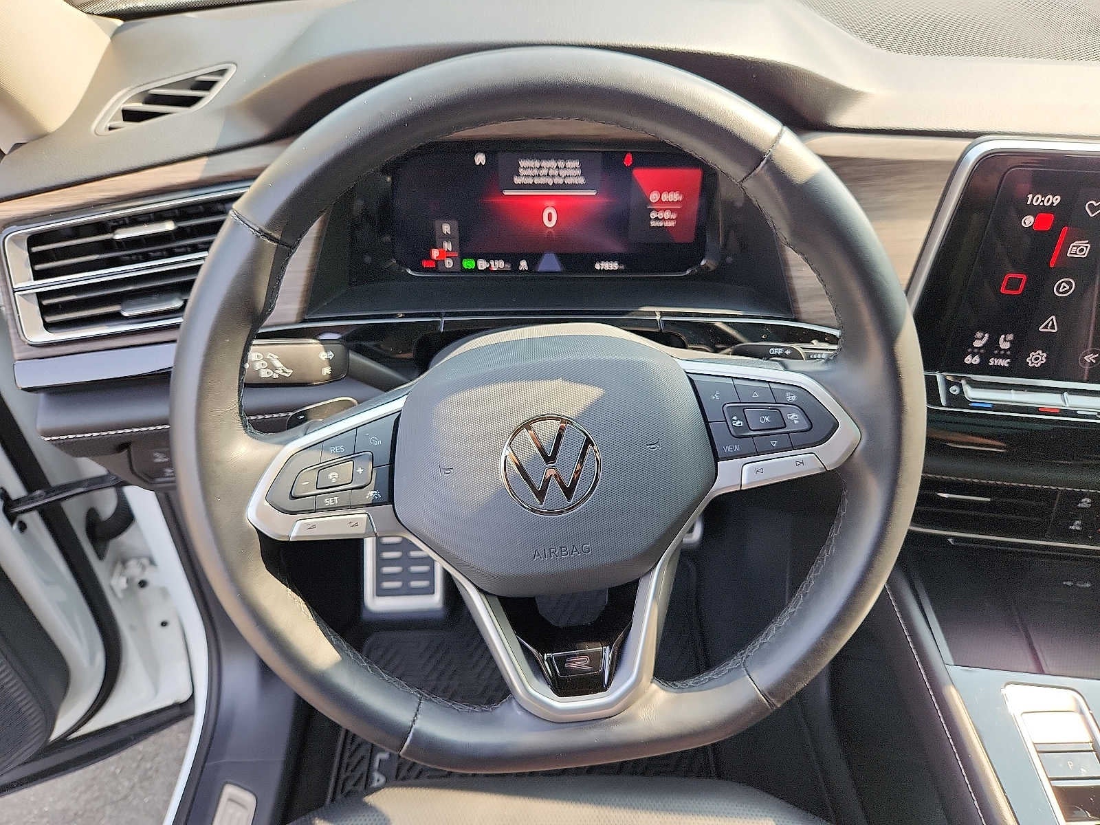2024 Volkswagen Atlas 2.0T SEL Premium R-Line